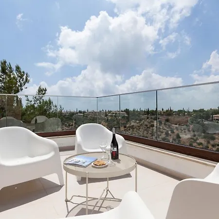 Aphrodite Hills 4 Bedroom With Private Infinity Pool Κούκλια